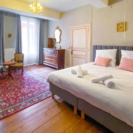 Bed and breakfast Nogapatio - -