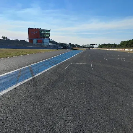 Bed and breakfast Nogapatio - - Nogaro